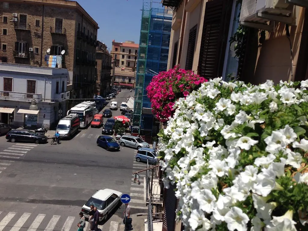 Bed and Breakfast White Palermo Bed & Breakfast